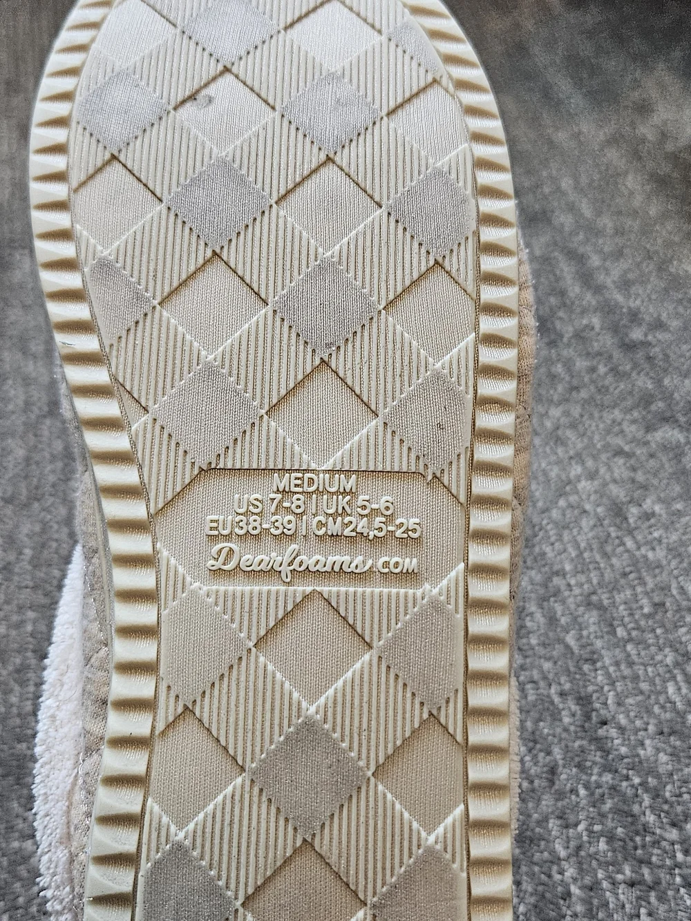 dearfoams Cream Quilted Slip-On Slippers with Plush Collar